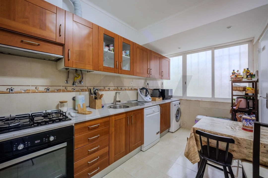 Apartamento T3 para Venda em Carnaxide e Queijas Foto 18