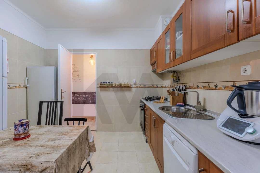 Apartamento T3 para Venda em Carnaxide e Queijas Foto 20