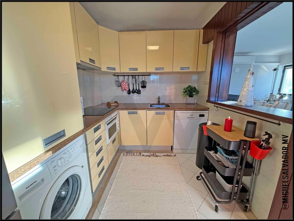 Apartamento T2 para Venda em Quarteira Foto 5