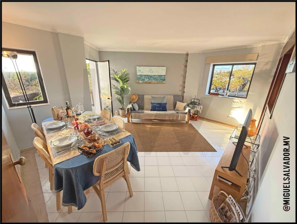 Apartamento T2 para Venda em Quarteira Foto 1