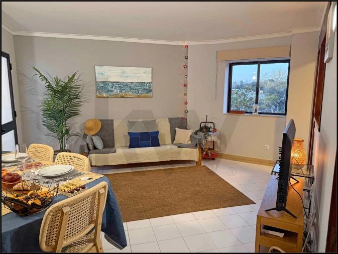 Apartamento T2 para Venda em Quarteira Foto 2