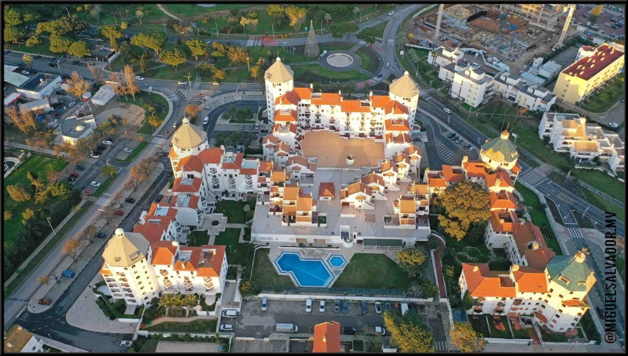 Apartamento T2 para Venda em Quarteira Foto 21