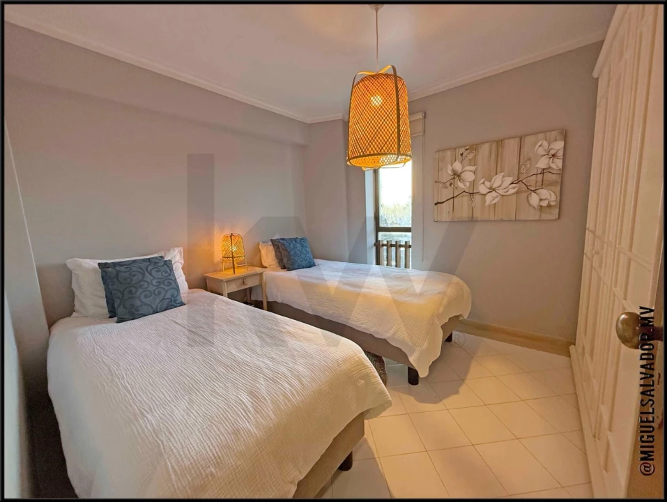 Apartamento T2 para Venda em Quarteira Foto 13