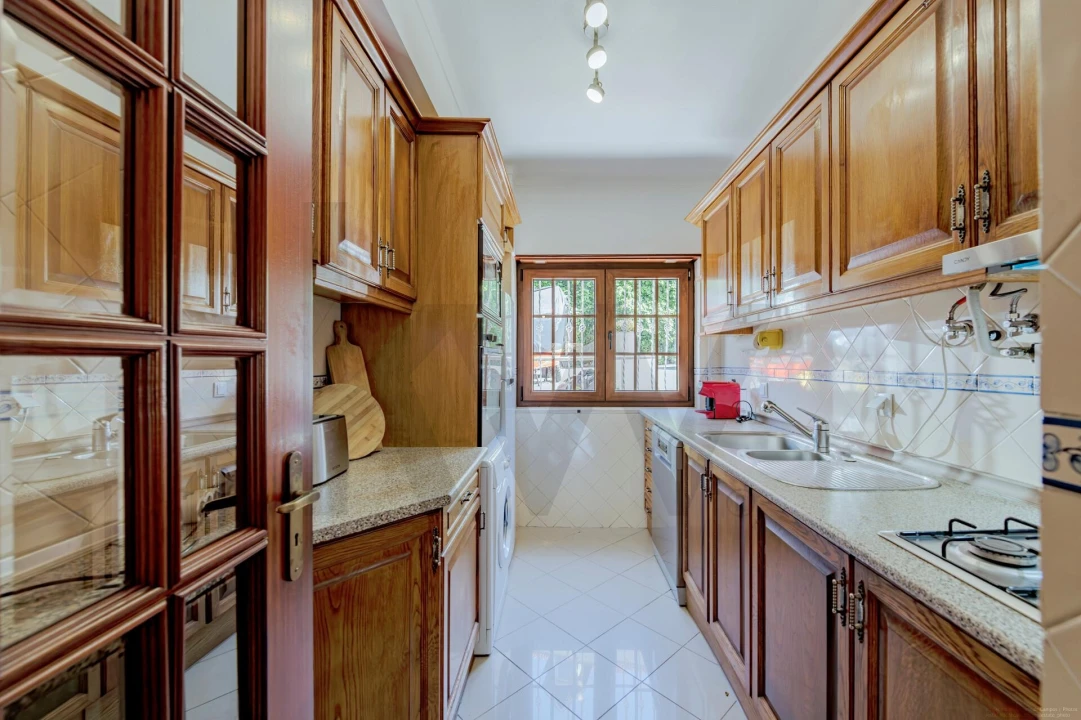 Apartamento T3 para Venda em Agualva e Mira-Sintra Foto 8