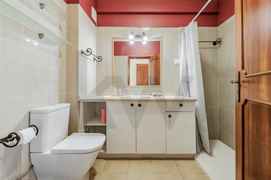 Apartamento T3 para Venda em Agualva e Mira-Sintra Foto 16