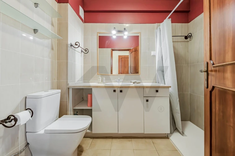 Apartamento T3 para Venda em Agualva e Mira-Sintra Foto 16