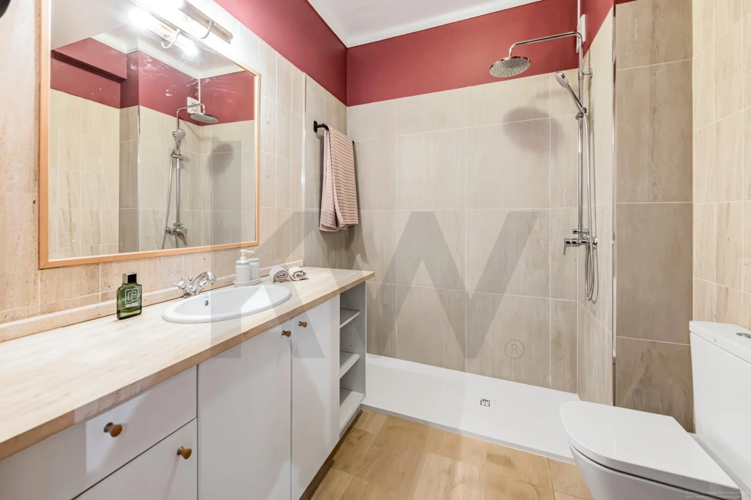 Apartamento T3 para Venda em Agualva e Mira-Sintra Foto 13