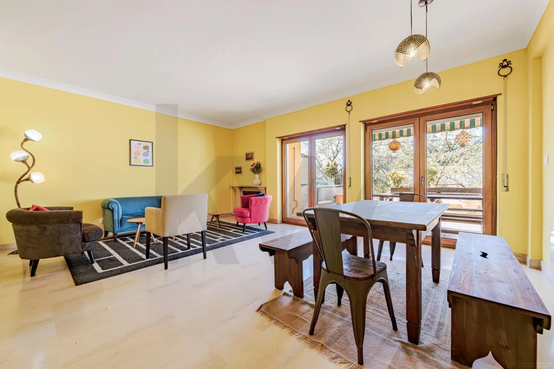 Apartamento T3 para Venda em Agualva e Mira-Sintra Foto 1