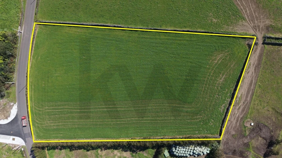 Terreno para Venda em Rabo de Peixe Foto 2