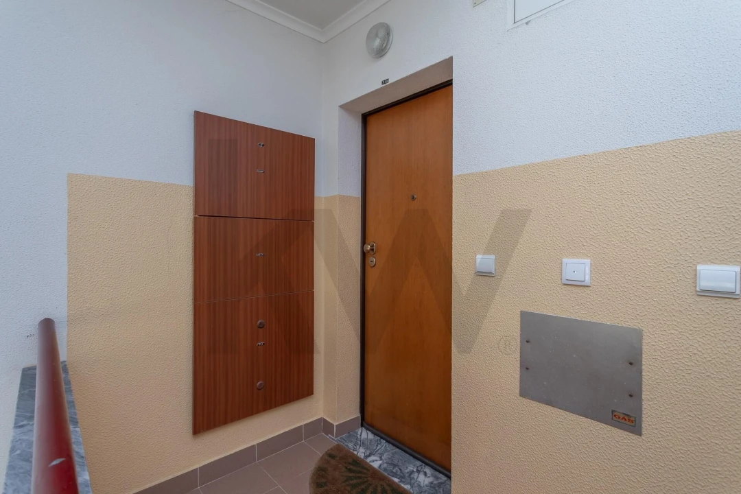 Apartamento T2 para Venda em Cascais e Estoril Foto 2