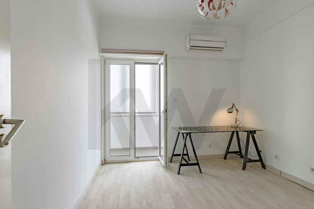 Apartamento T2 para Arrendamento em Odivelas Foto 14