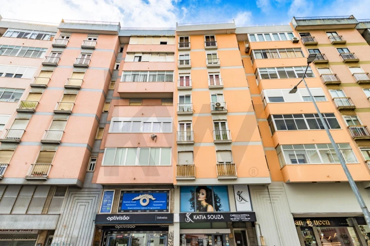 Apartamento T2 para Arrendamento em Odivelas Foto 3