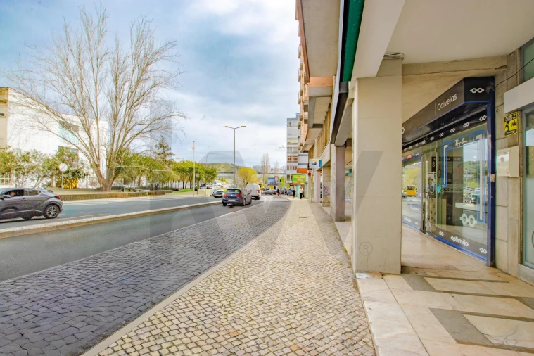 Apartamento T2 para Arrendamento em Odivelas Foto 2