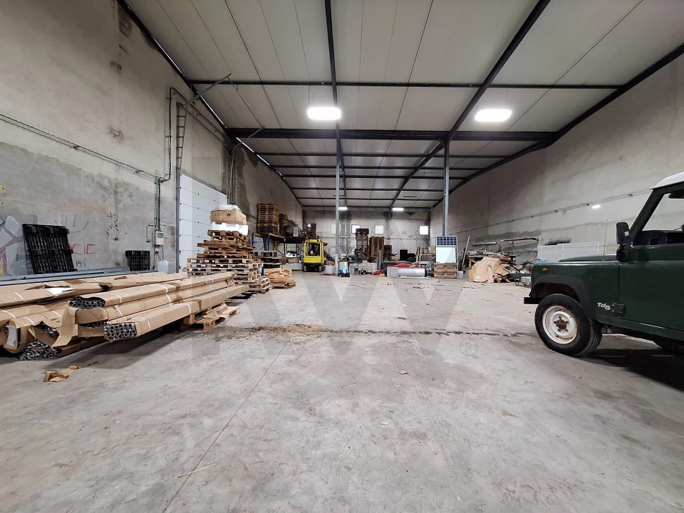 Armazém para Venda em Alhos Vedros Foto 4