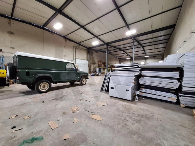 Armazém para Venda em Alhos Vedros Foto 3