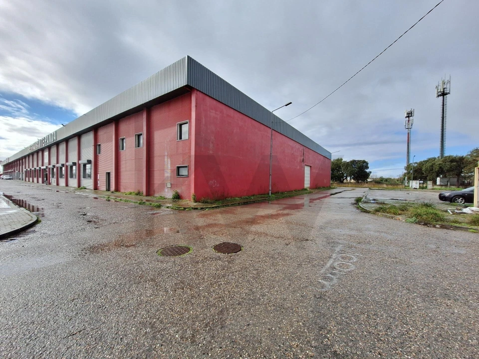 Armazém para Venda em Alhos Vedros Foto 1