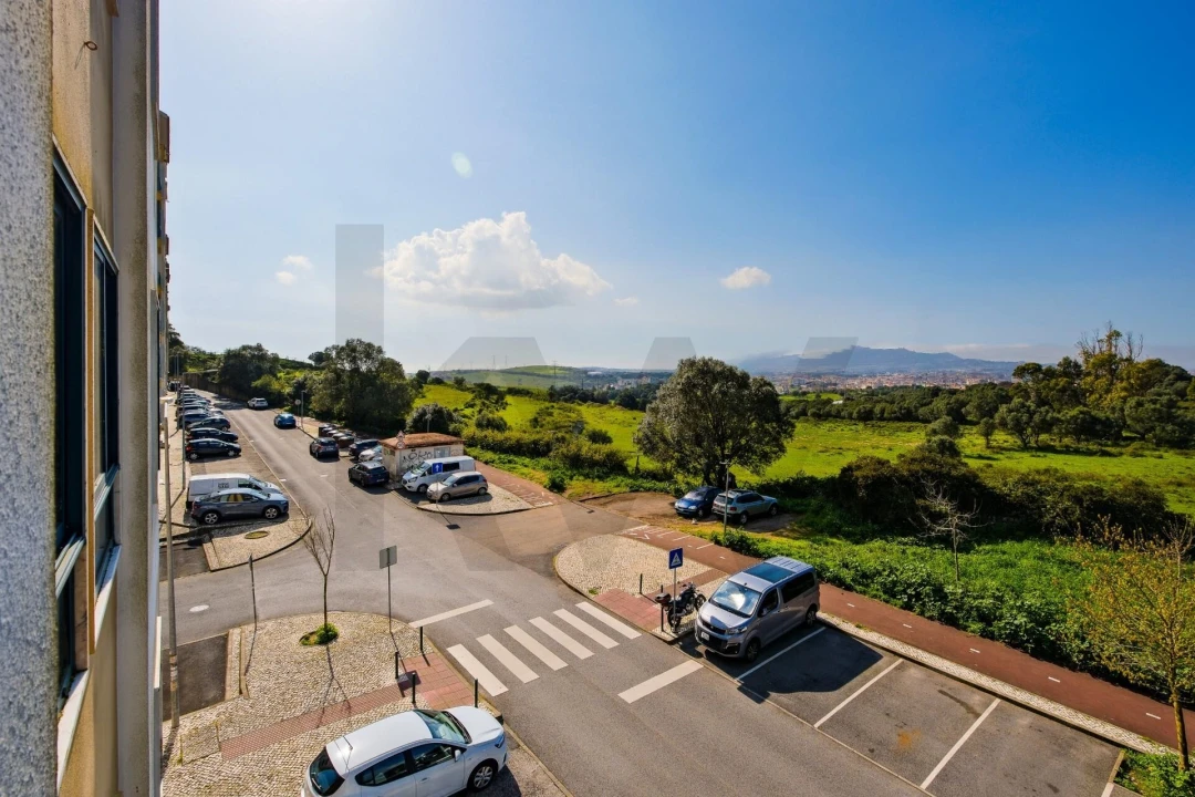 Apartamento T3 para Venda em Queluz e Belas Foto 29