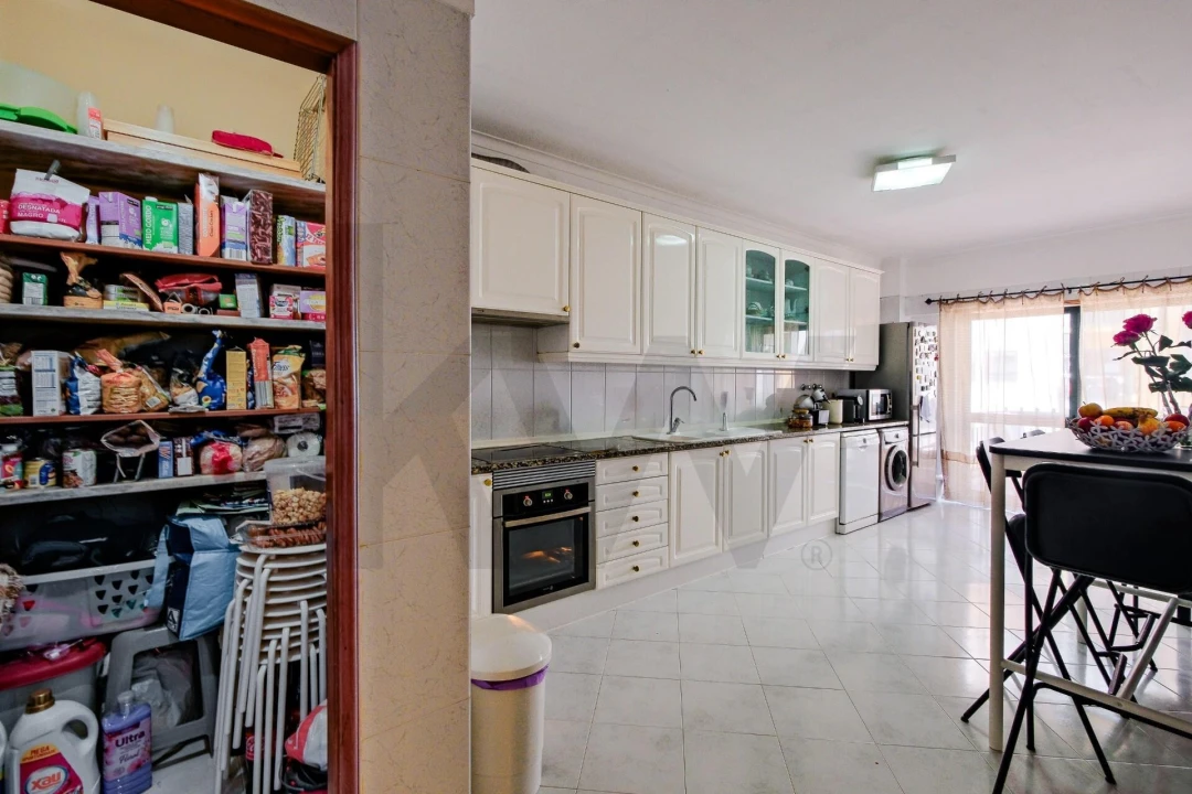 Apartamento T3 para Venda em Queluz e Belas Foto 10