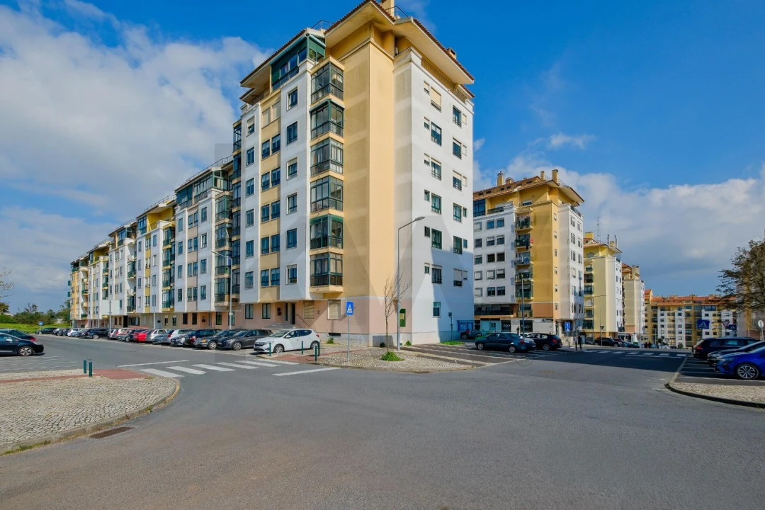 Apartamento T3 para Venda em Queluz e Belas Foto 33