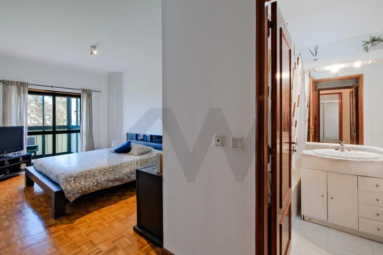 Apartamento T3 para Venda em Queluz e Belas Foto 22