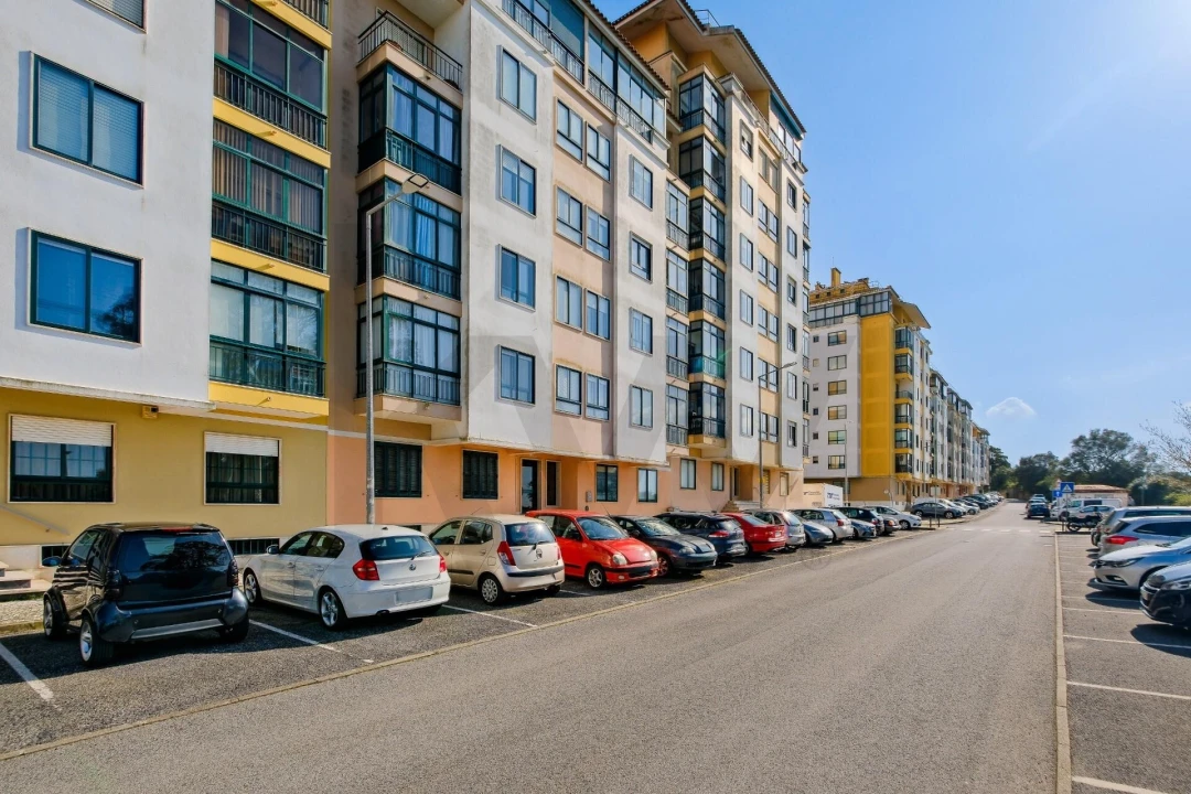 Apartamento T3 para Venda em Queluz e Belas Foto 34