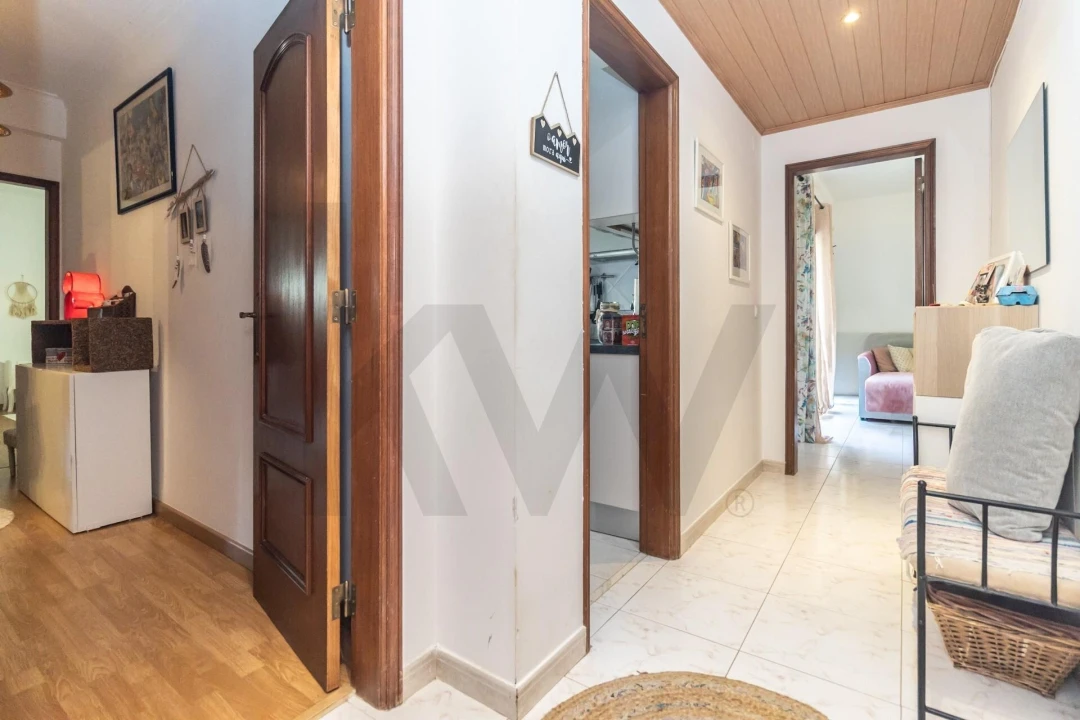 Apartamento T2 para Venda em Quinta do Conde Foto 8
