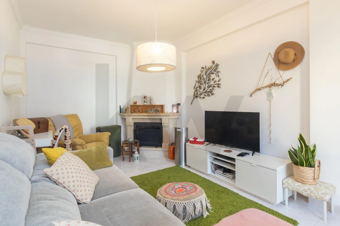 Apartamento T2 para Venda em Quinta do Conde Foto 3