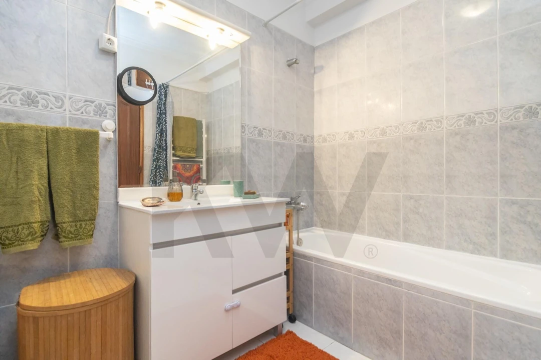 Apartamento T2 para Venda em Quinta do Conde Foto 15