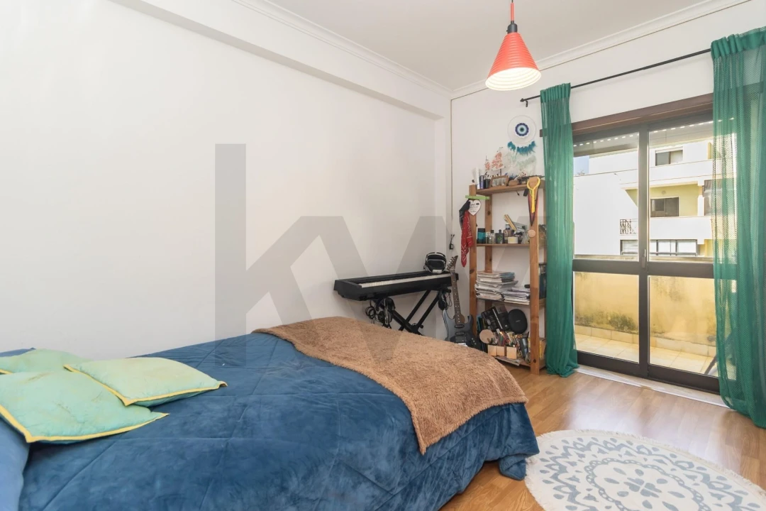 Apartamento T2 para Venda em Quinta do Conde Foto 25
