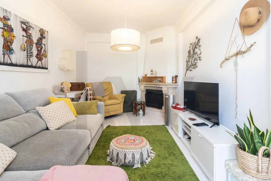 Apartamento T2 para Venda em Quinta do Conde Foto 2