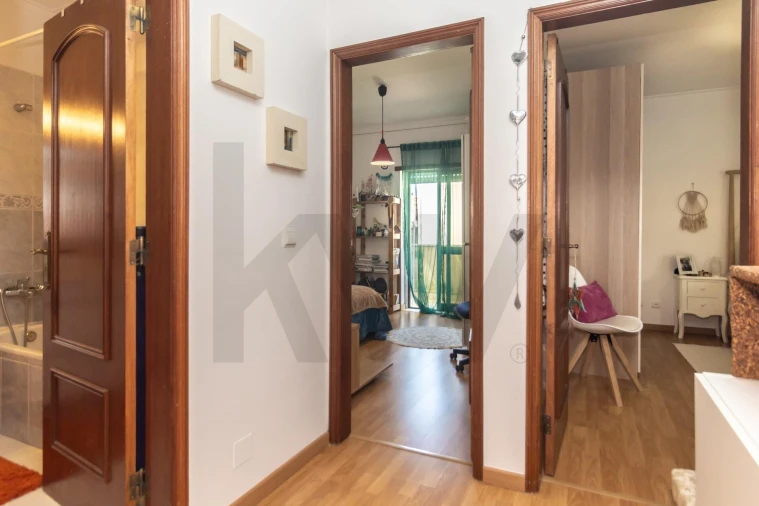 Apartamento T2 para Venda em Quinta do Conde Foto 24