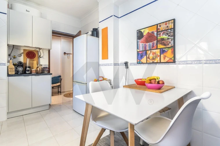 Apartamento T2 para Venda em Quinta do Conde Foto 11