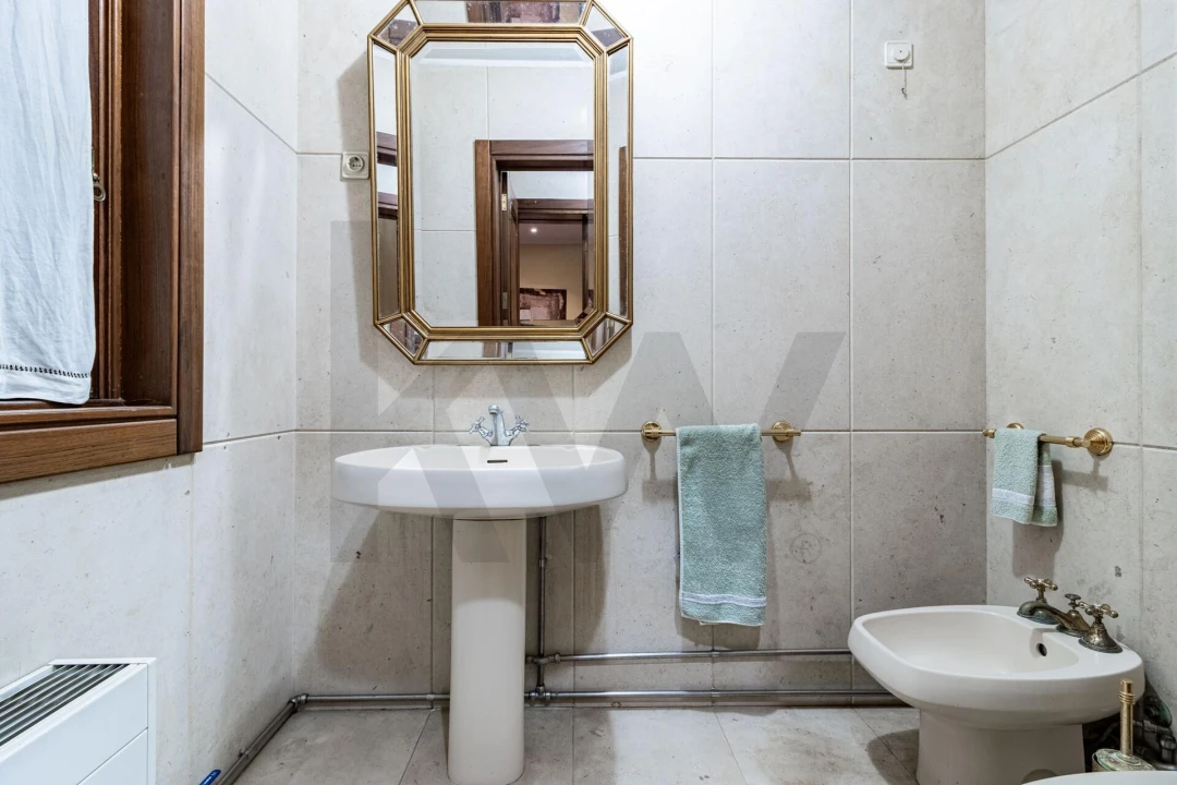 Moradia T5 para Venda em São João da Madeira Foto 6