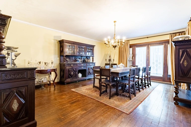 Moradia T5 para Venda em São João da Madeira Foto 8