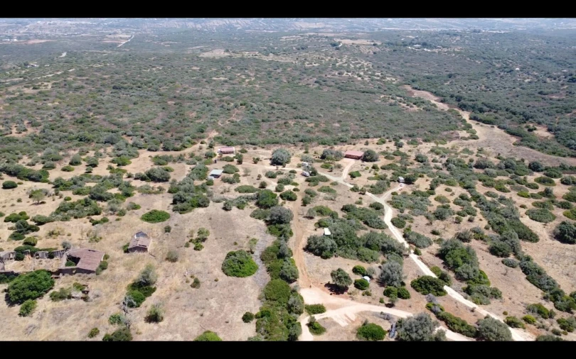 Terreno para Venda em Bensafrim e Barão de São João Foto 57