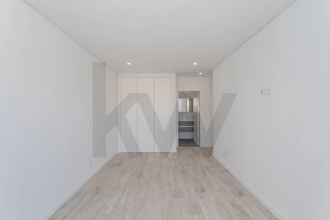 Apartamento T2 para Arrendamento em Seixal, Arrentela e Aldeia de Paio Pires Foto 17