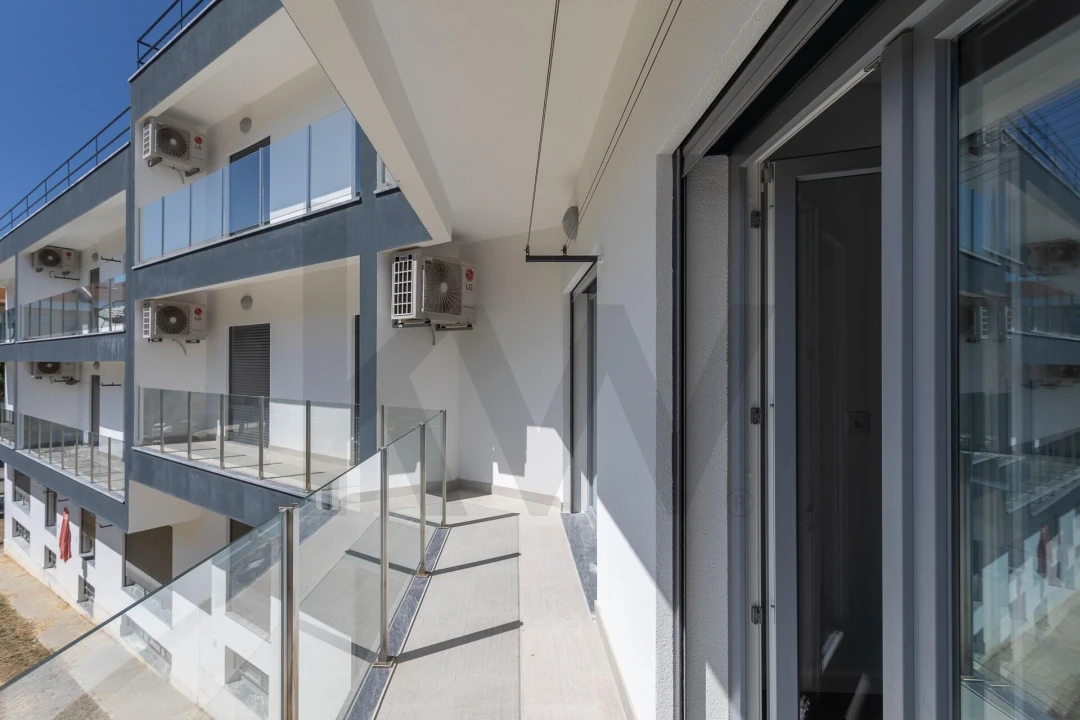 Apartamento T2 para Arrendamento em Seixal, Arrentela e Aldeia de Paio Pires Foto 15