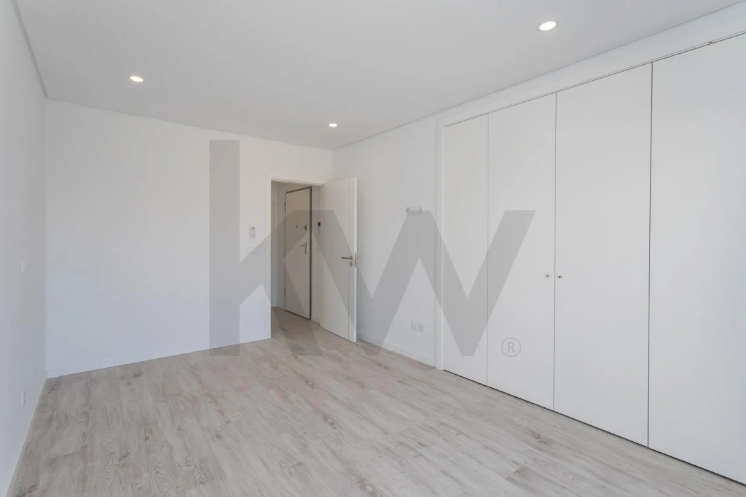 Apartamento T2 para Arrendamento em Seixal, Arrentela e Aldeia de Paio Pires Foto 25