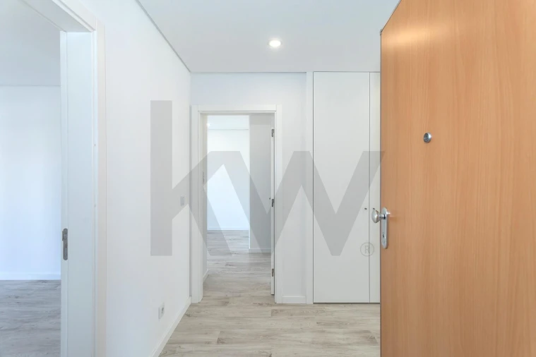 Apartamento T2 para Arrendamento em Seixal, Arrentela e Aldeia de Paio Pires Foto 2