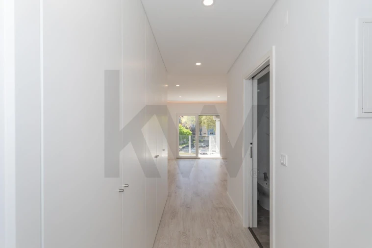 Apartamento T2 para Arrendamento em Seixal, Arrentela e Aldeia de Paio Pires Foto 37