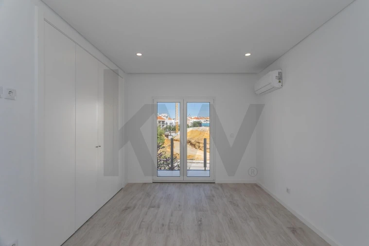 Apartamento T2 para Arrendamento em Seixal, Arrentela e Aldeia de Paio Pires Foto 22