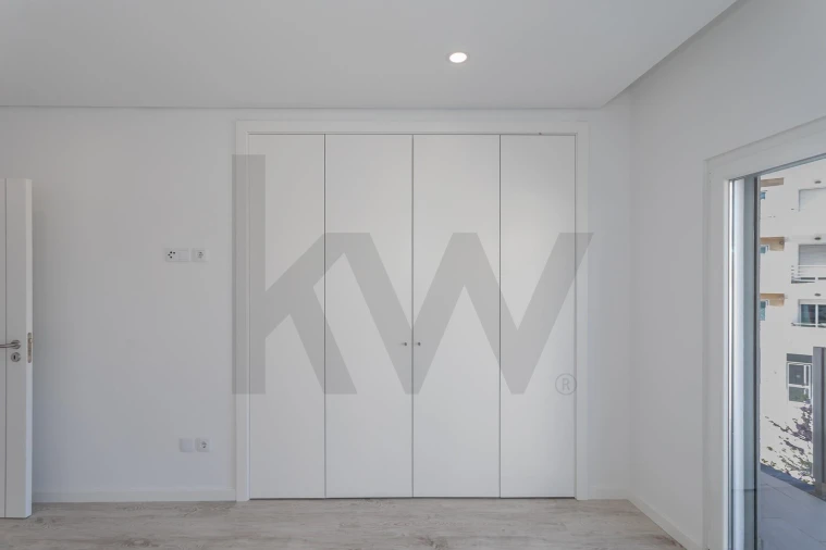 Apartamento T2 para Arrendamento em Seixal, Arrentela e Aldeia de Paio Pires Foto 26