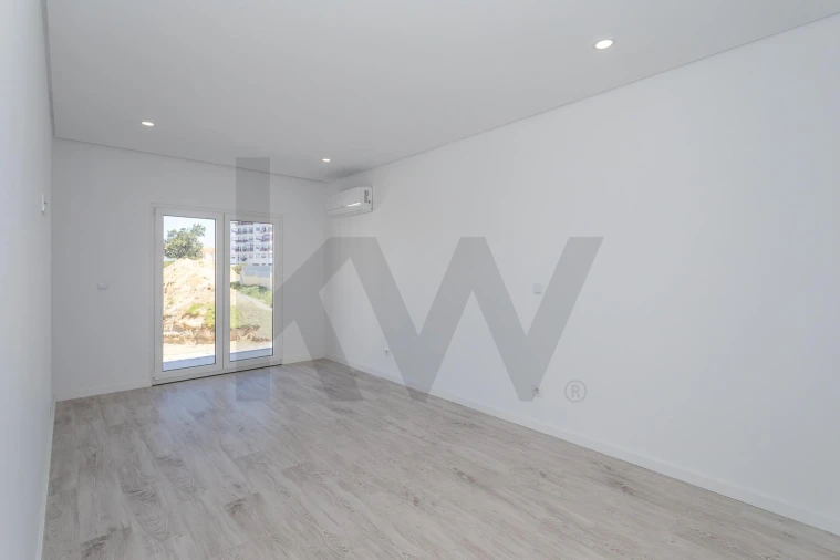 Apartamento T2 para Arrendamento em Seixal, Arrentela e Aldeia de Paio Pires Foto 23