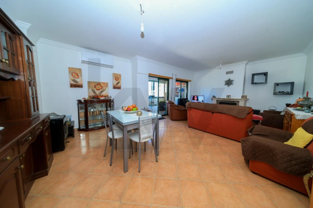 Apartamento T2 para Venda em Barreiro e Lavradio Foto 3