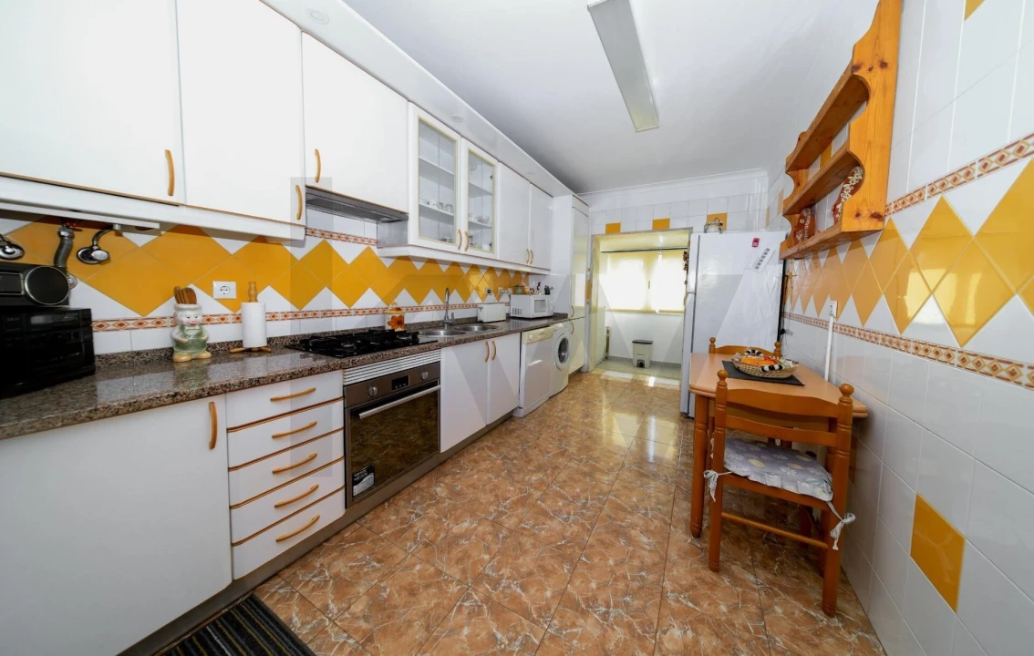 Apartamento T2 para Venda em Barreiro e Lavradio Foto 12