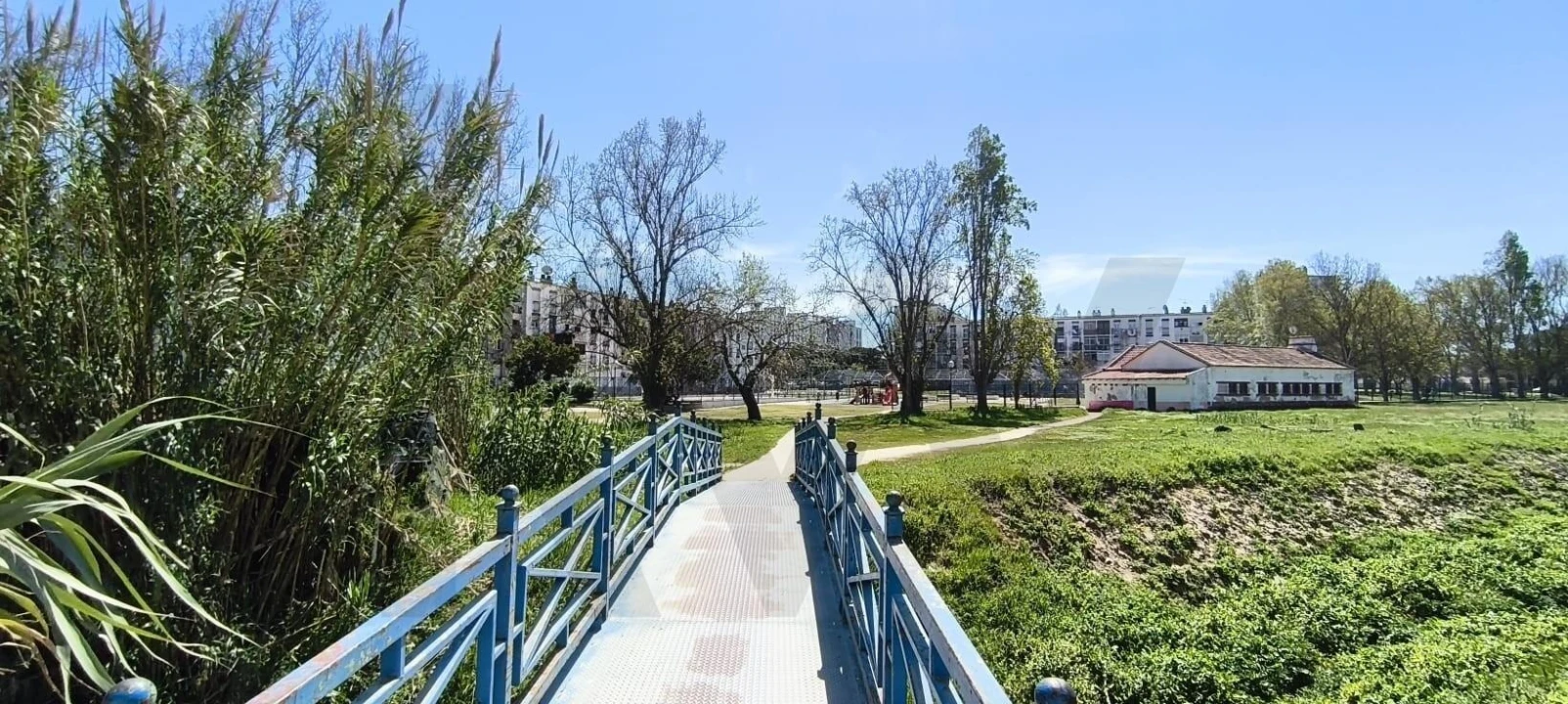 Apartamento T2 para Venda em Baixa da Banheira e Vale da Amoreira Foto 30