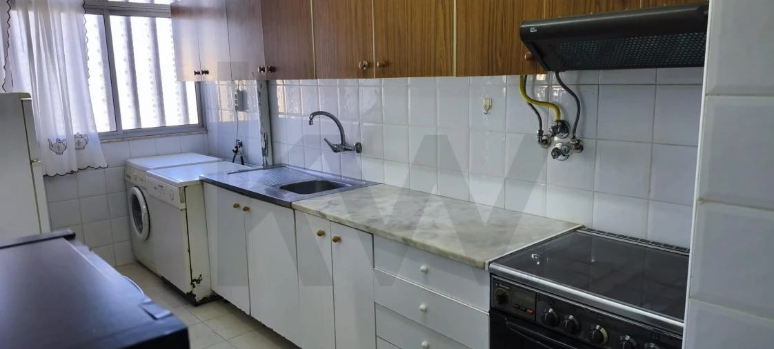 Apartamento T2 para Venda em Baixa da Banheira e Vale da Amoreira Foto 4