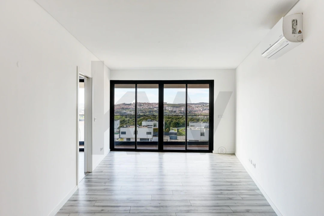 Apartamento T2 para Venda em Venteira Foto 3