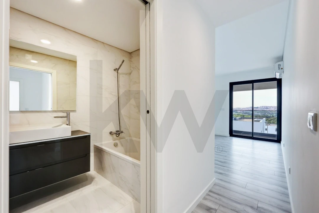 Apartamento T2 para Venda em Venteira Foto 29