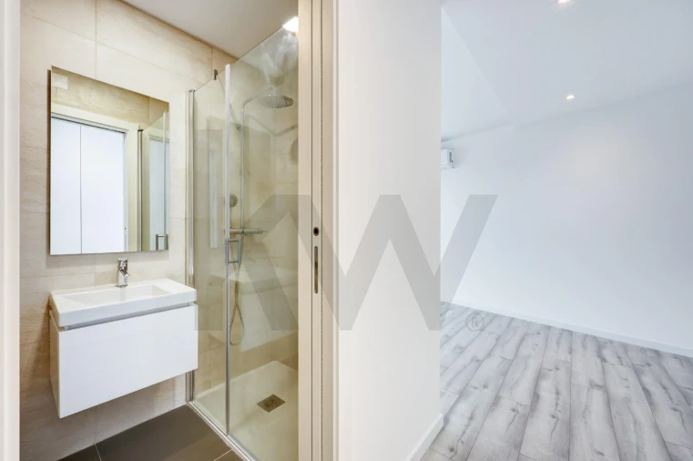 Apartamento T2 para Venda em Venteira Foto 23